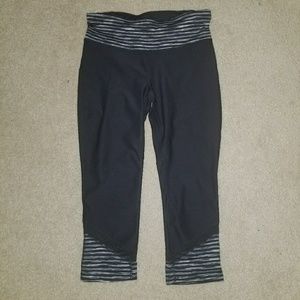 Athletic Capri Leggings